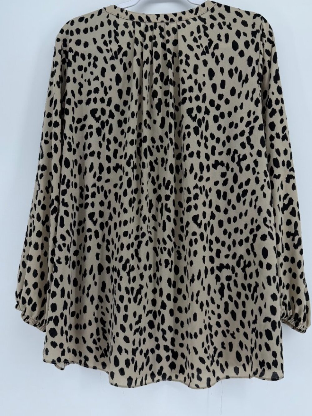 Women’s dress casual cheetah print top TAHARI size 2X - Picture 3 of 3